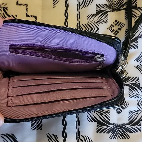 Blk Coach Wristlet - Picture 3 of 3